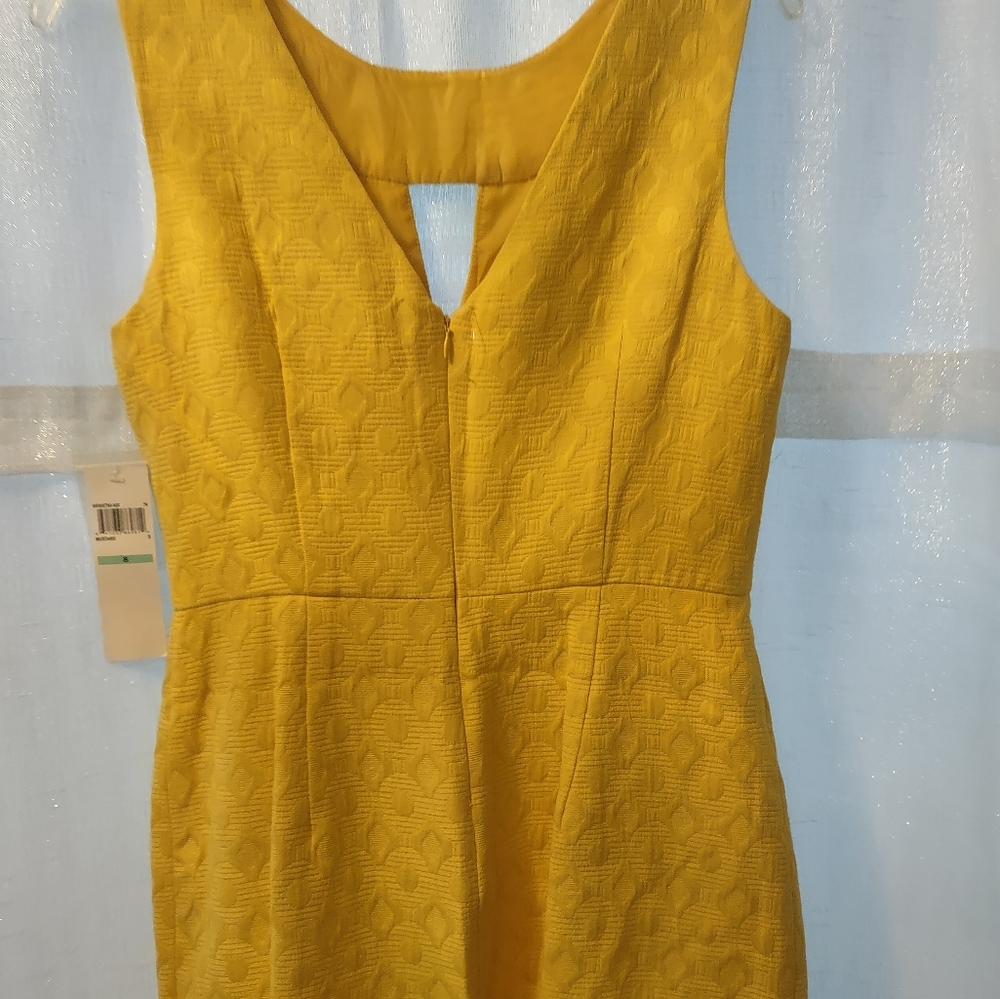 Dress - Picture 5 of 6
